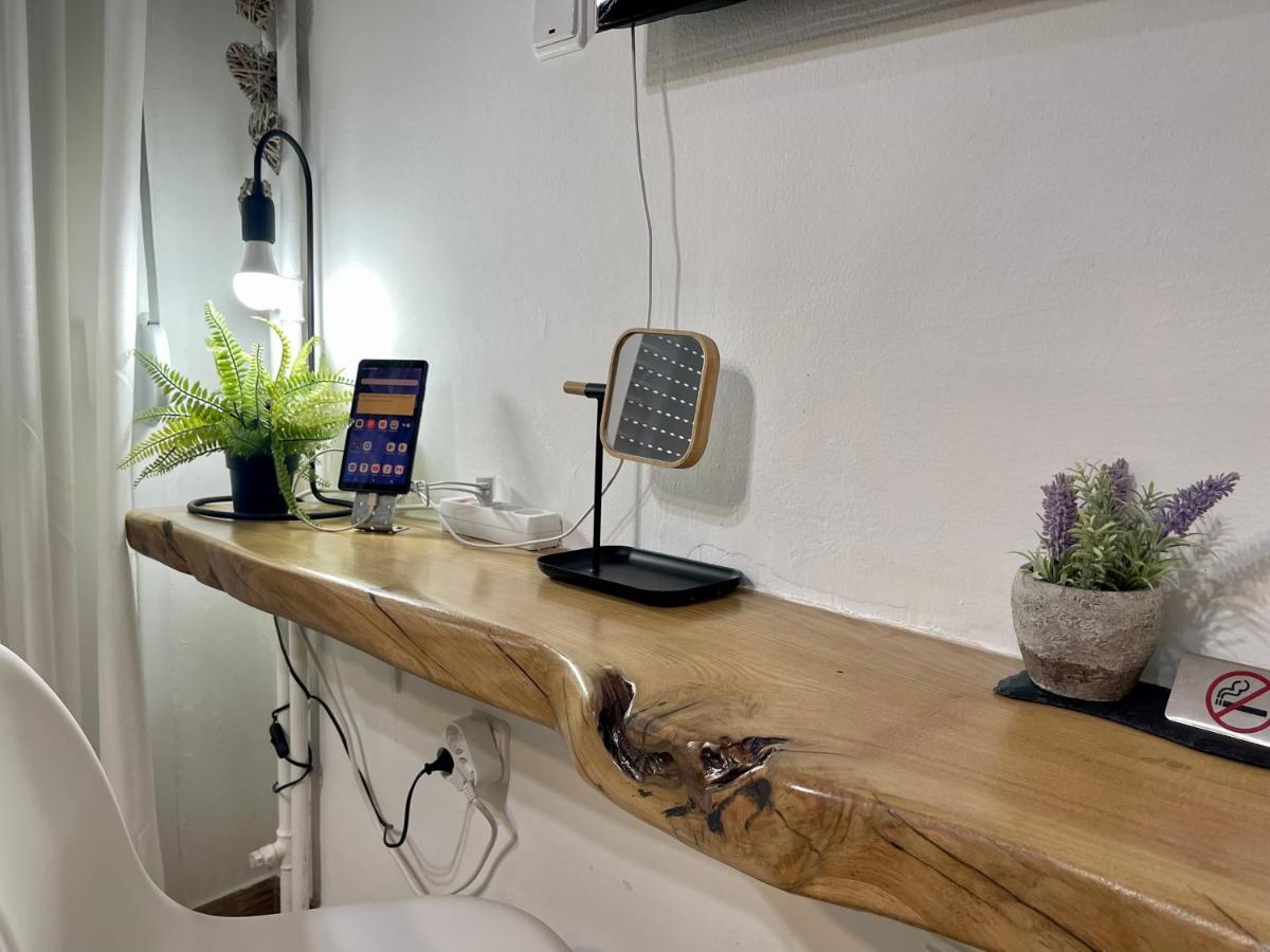 Oikiastudios Patras Luaran gambar
