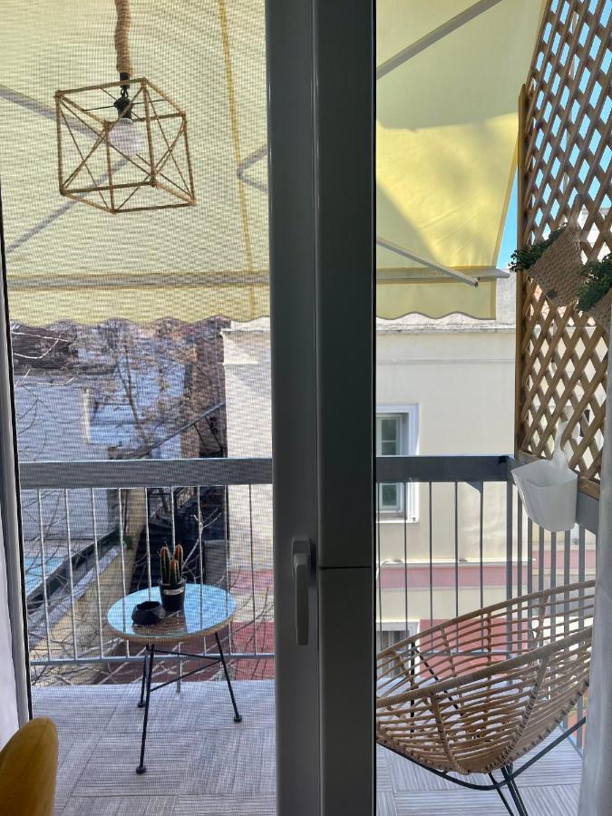 Oikiastudios Patras Luaran gambar